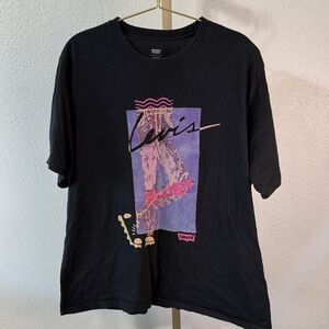 Levi's relaxed fit Black Tee with Vibrant Graphic